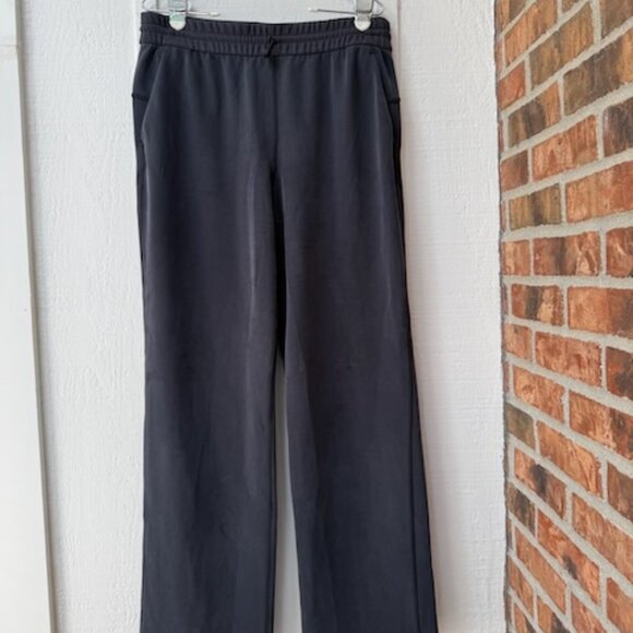 Lululemon Softstreme High-Rise Wide-Leg Regular Pant - Navy size 10 - Picture 1 of 7